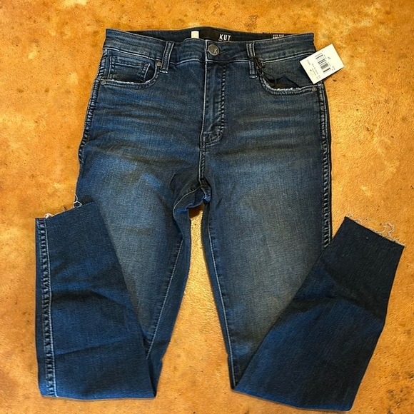 Kut from the Kloth Denim - NWT Kut From the Kloth Jean. Size 18P